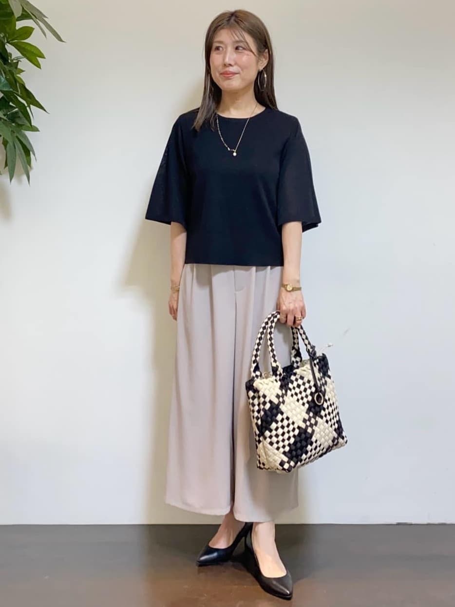 tomoさんの「UNTITLED｜【日本製・本革】Comfit Dresser Pumps（コンフィットドレッサーパンプス）」を使ったコーディネート