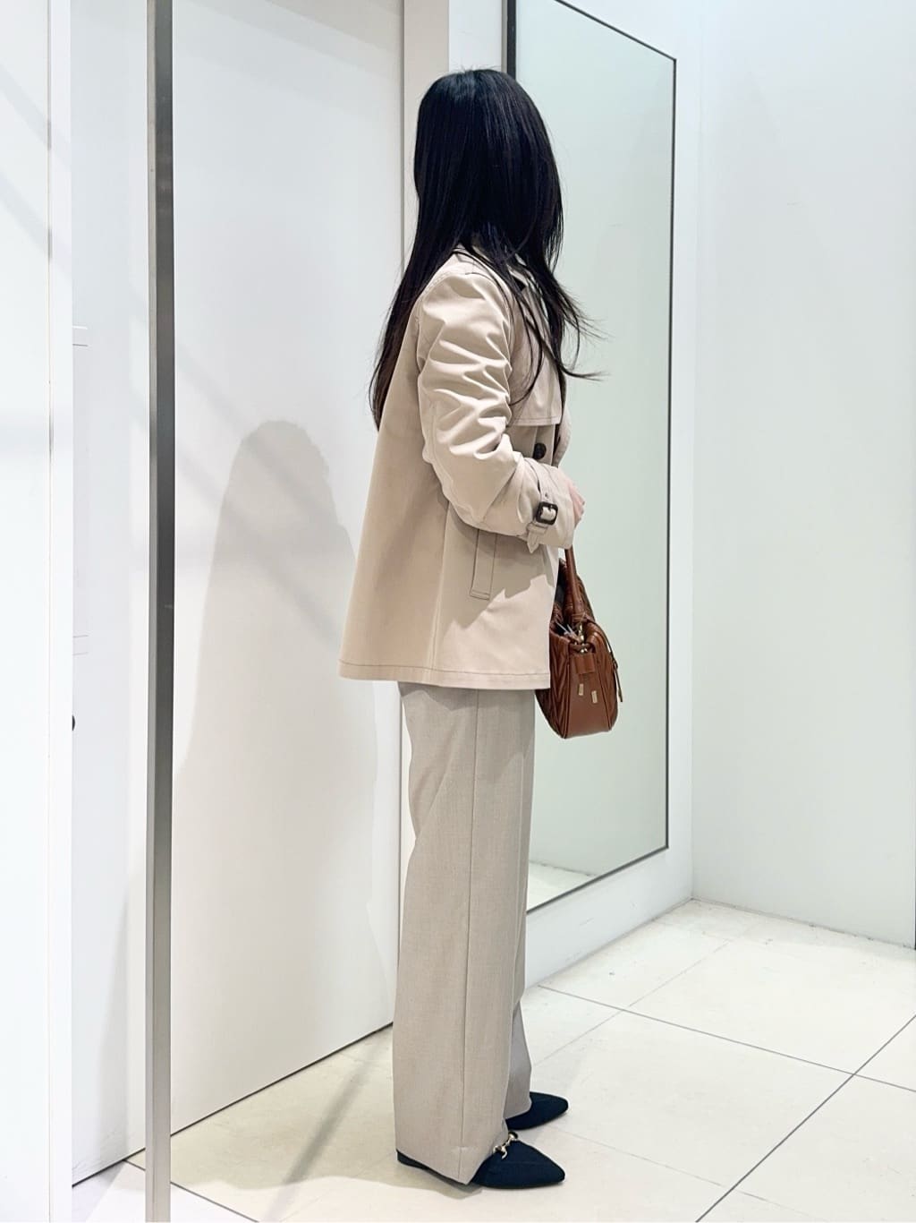kaoruさんの「UNTITLED｜◆【後ろウエストゴム/洗える】梳毛調ソフトワイドパンツ」を使ったコーディネート