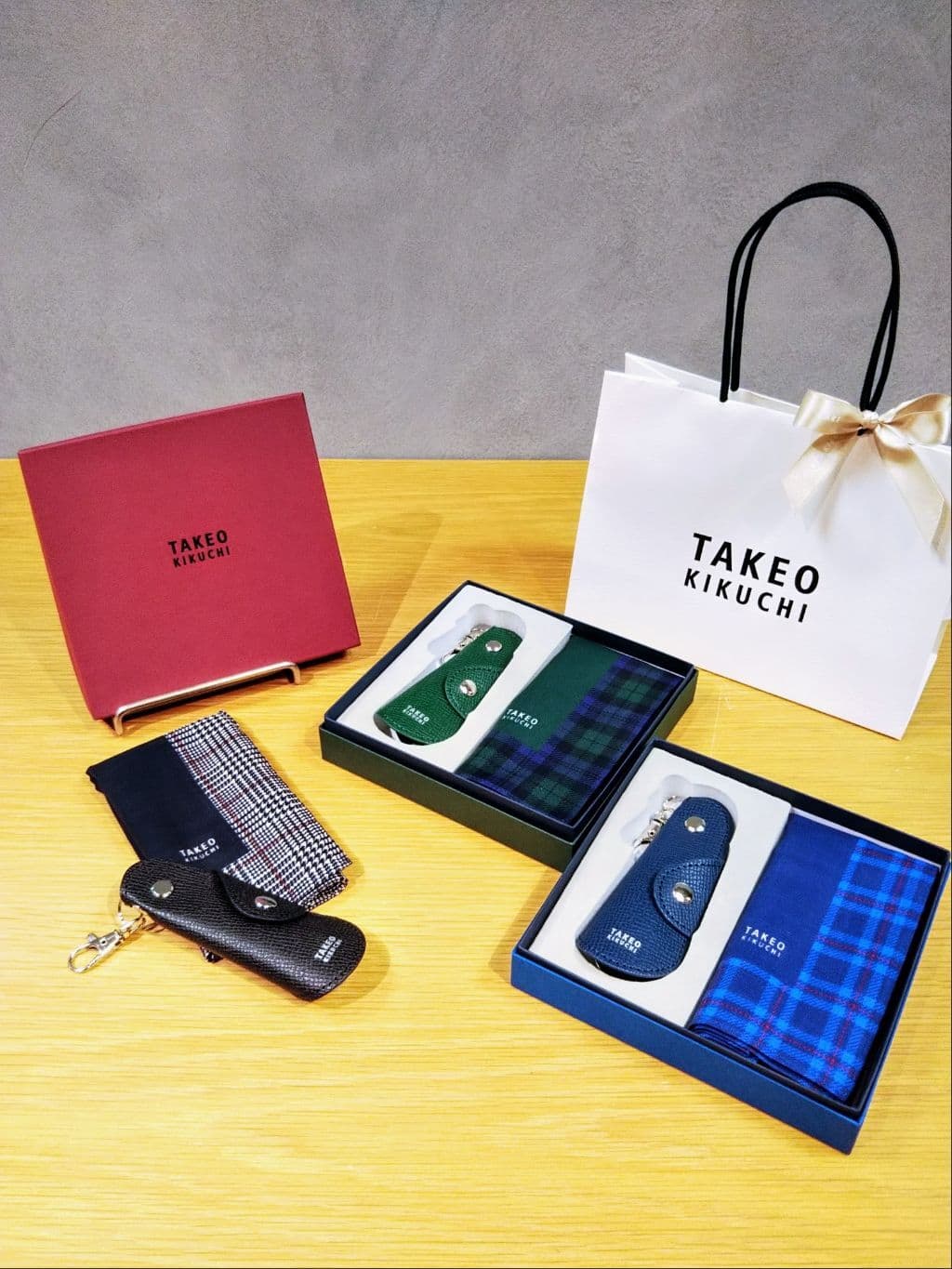 yasuさんの「TAKEO KIKUCHI｜」を使ったコーディネート