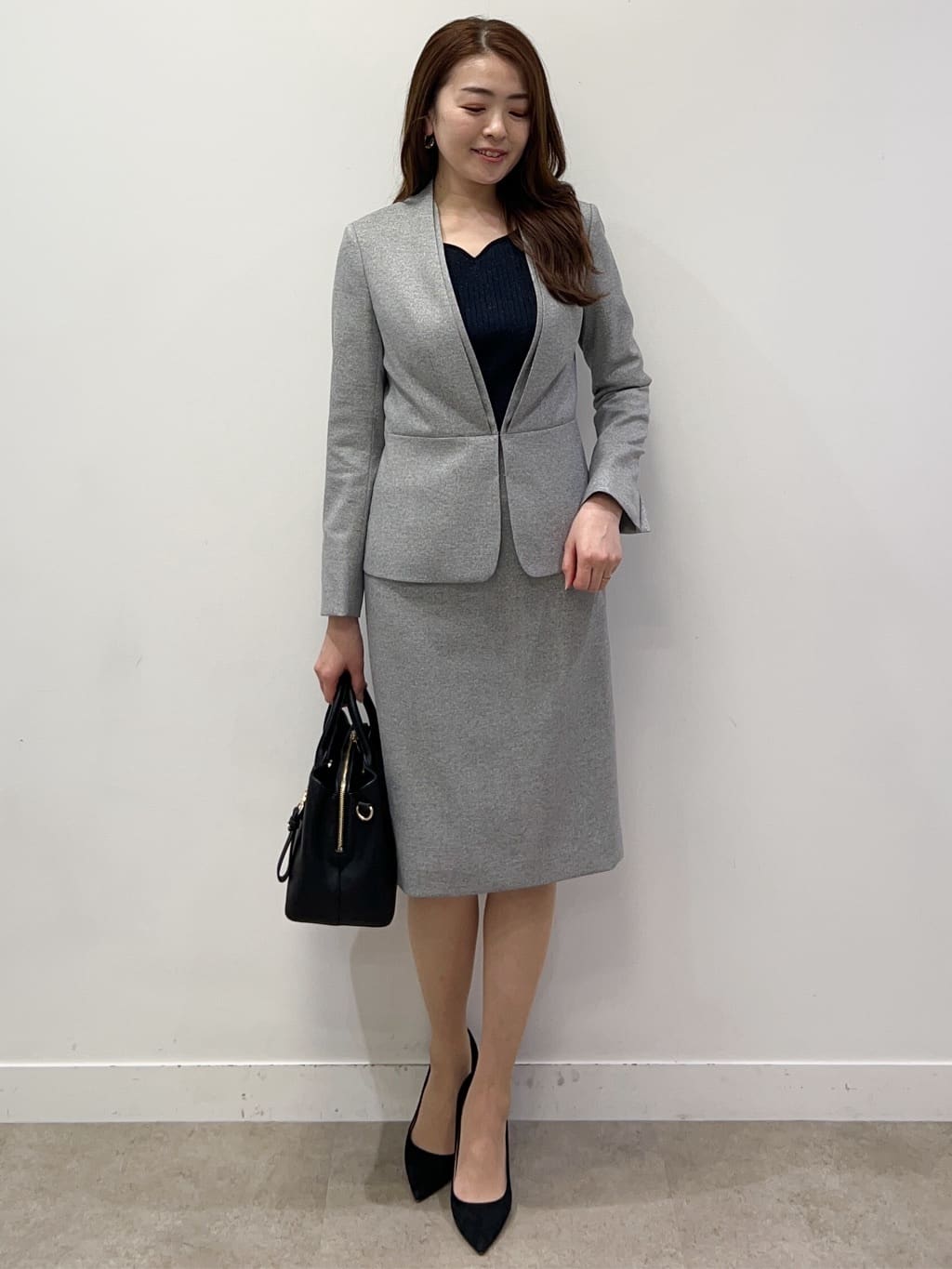 hayaseさんの「COUP DE CHANCE｜【洗える】上品に華やぐラメニット」を使ったコーディネート