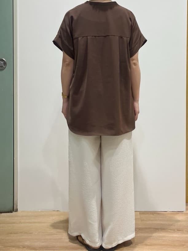 chiakiさんの「OPAQUE.CLIP｜《7色展開／SS-LLサイズ》ストレッチスキッパーブラウス／セットアップ対応【洗濯機洗い可／防シワ】」を使ったコーディネート