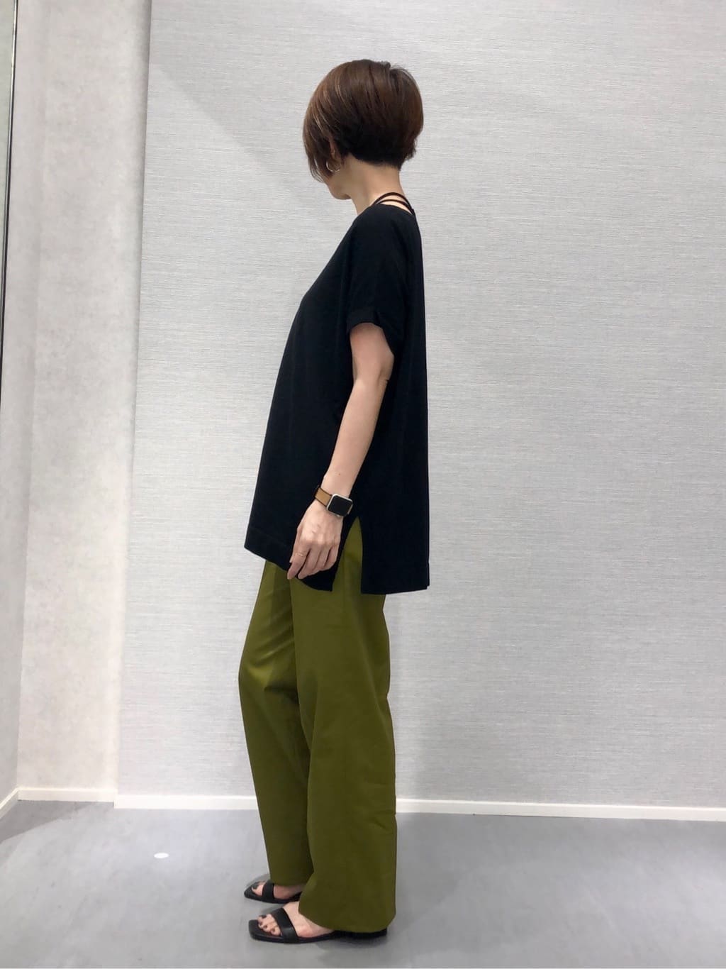 Shinakoさんの「UNTITLED｜リーベルラメベア天竺タンクトップ」を使ったコーディネート