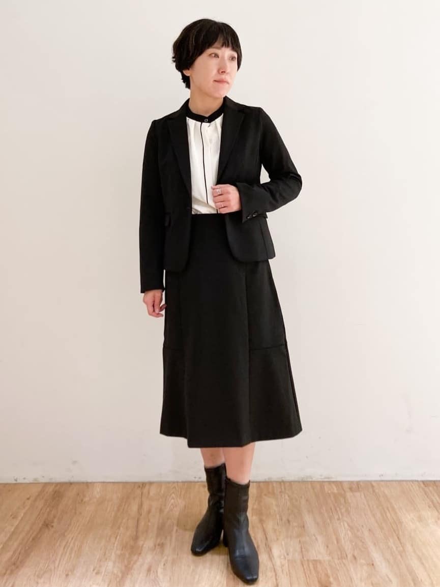su.さんの「index｜《5色展開／XS-LLサイズ》ストレッチテーラードジャケット／セットアップ対応【イージーアイロン】」を使ったコーディネート