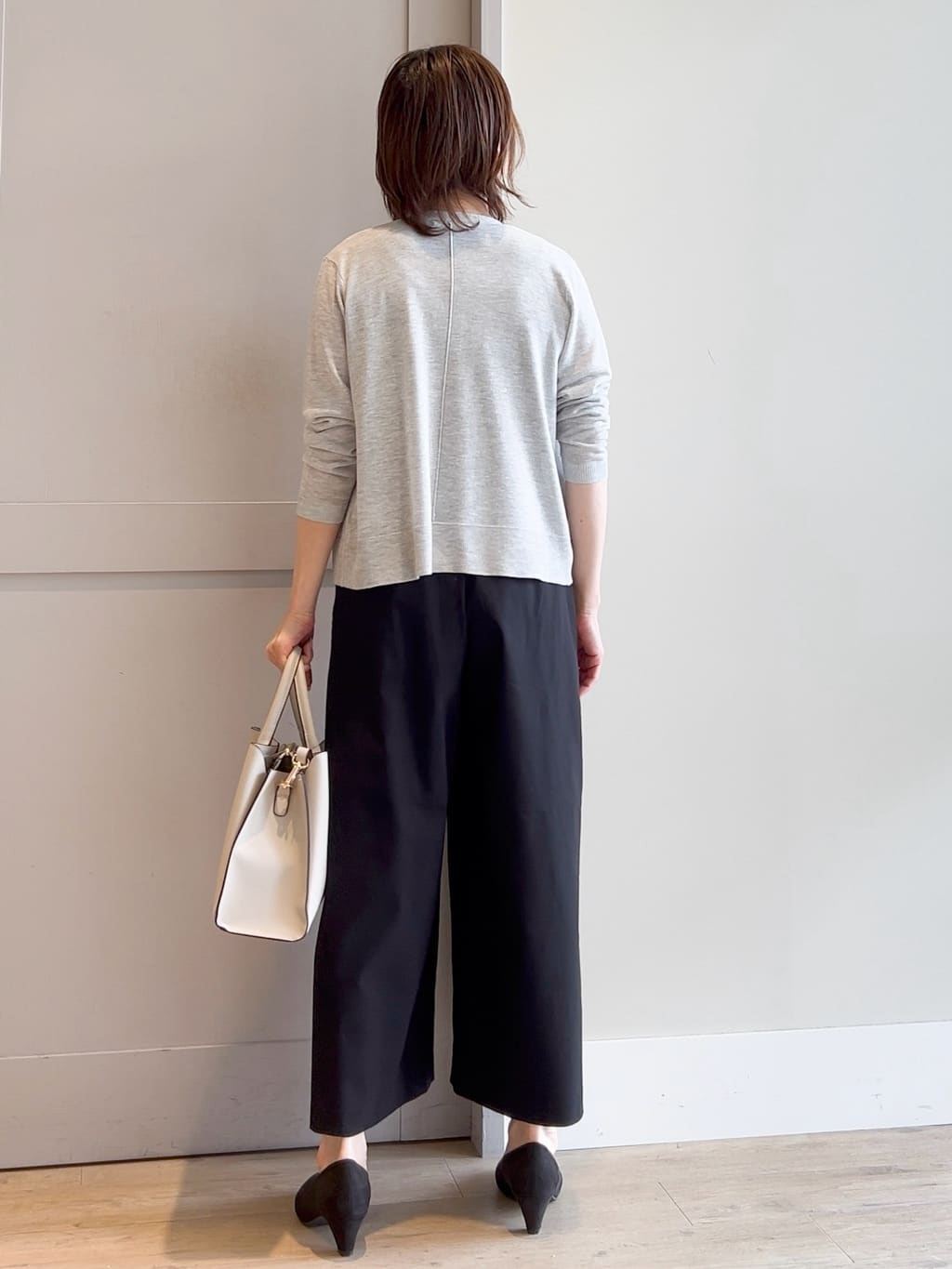 yamakoさんの「grove｜サマーハイパーストレッチワイドパンツ」を使ったコーディネート