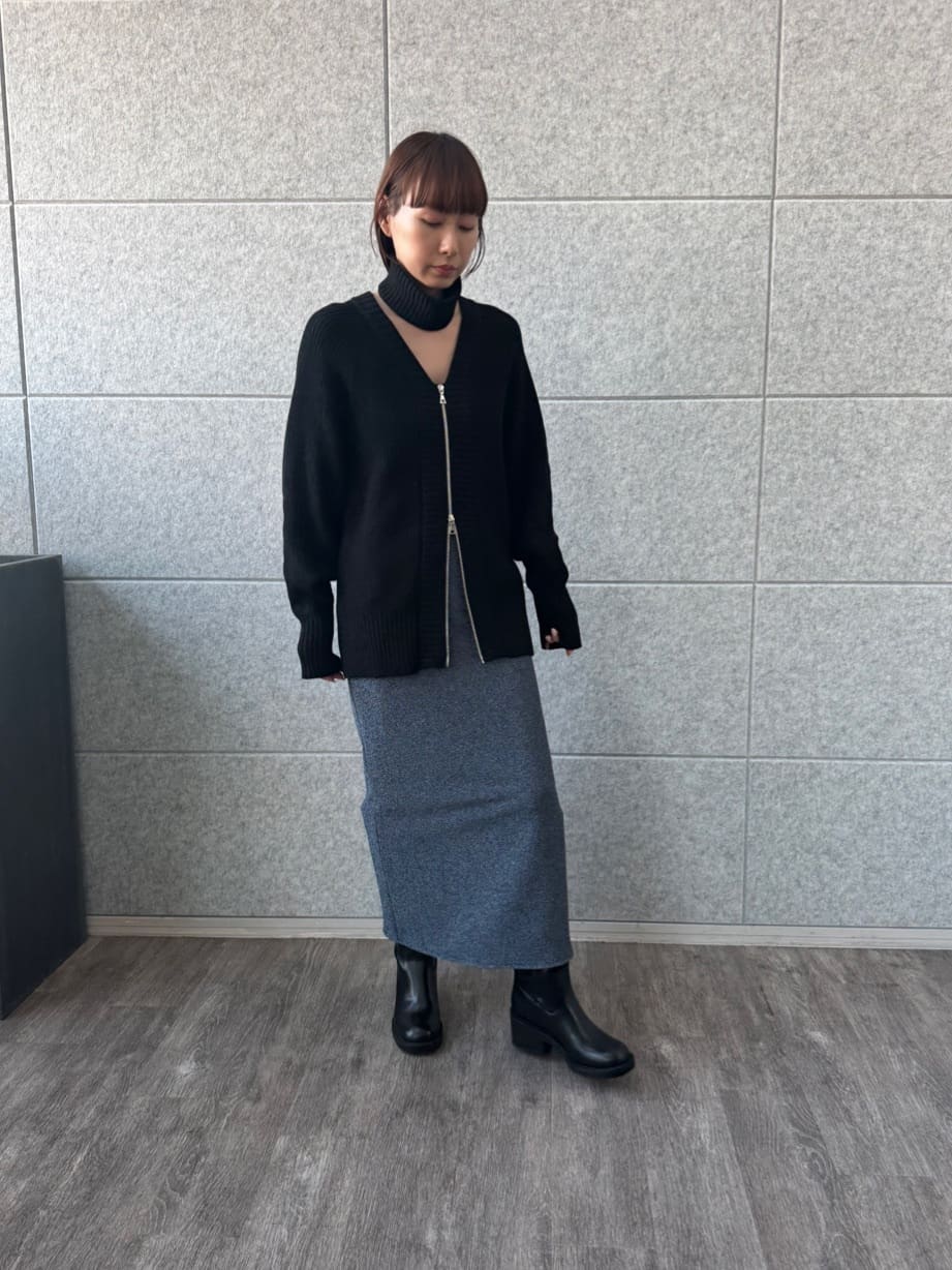 designer yukaさんの「CODE A｜lame skirt」を使ったコーディネート