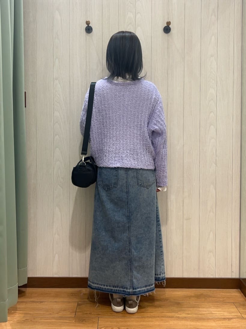 すずさんの「SHOO･LA･RUE｜◆程よくエアリー テープヤーンニット」を使ったコーディネート