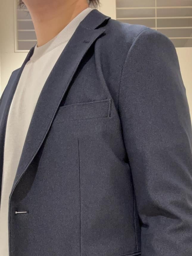 コウノ モトヤさんの「TAKEO KIKUCHI｜【全7サイズ&times;8色展開！】トップマルチヘリンボン パンツ」を使ったコーディネート