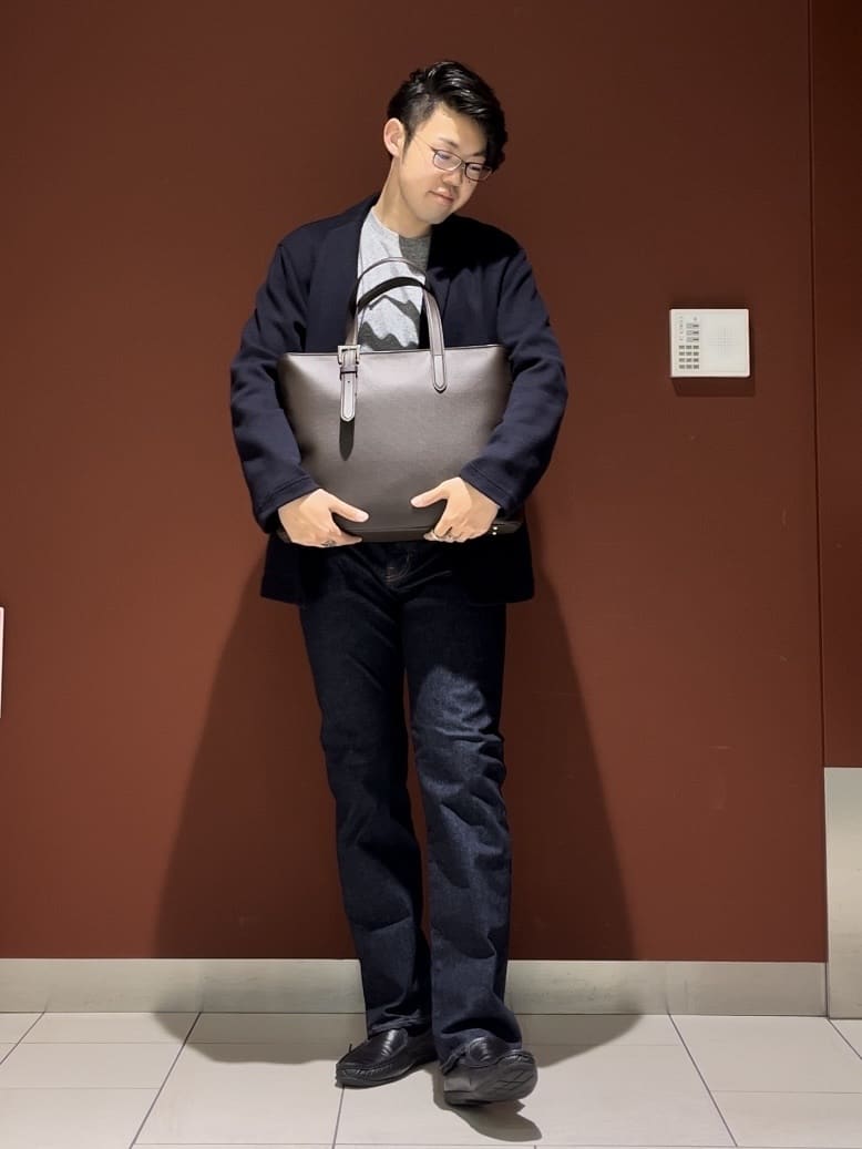 ジュンさんの「TAKEO KIKUCHI｜【モンスターストレッチ】日本製 ワンウォッシュ デニムパンツ」を使ったコーディネート