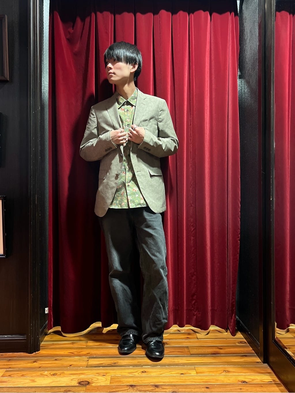 うっちーさんの「TAKEO KIKUCHI｜【抗菌防臭】COOL DOTS（R）ドビープリント ジャケット」を使ったコーディネート