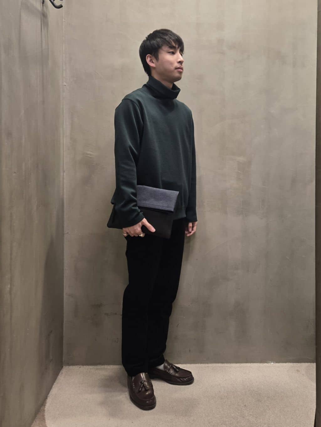 白木駆さんの「TAKEO KIKUCHI｜【2WAY】ショルダー クラッチバッグ」を使ったコーディネート