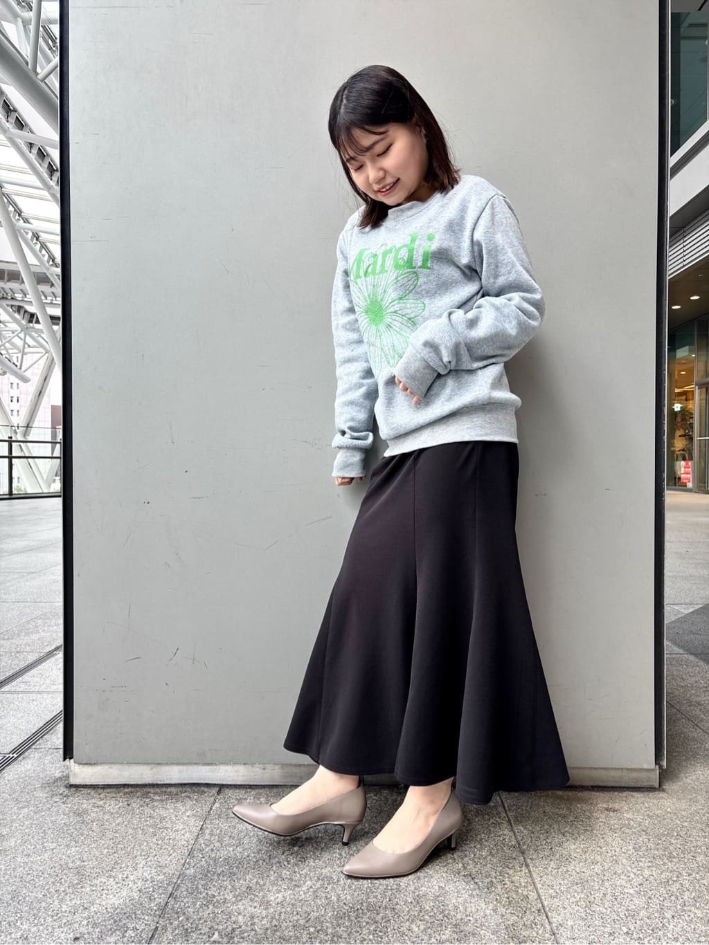 まっきーさんの「ESPERANZA｜【晴雨兼用/12時間パンプス】約5.5cm　歩きやすくて疲れにくい」を使ったコーディネート