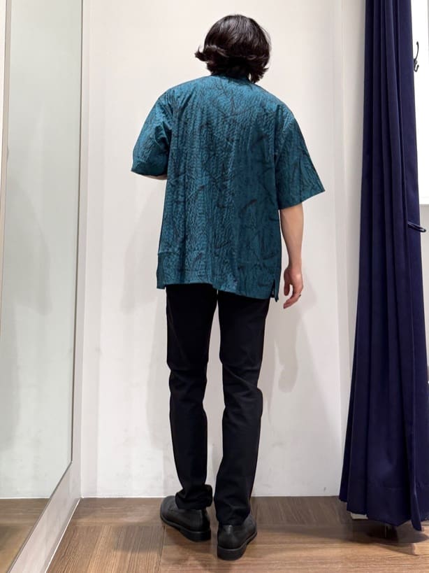 Tightさんの「THE SHOP TK｜【オールシーズン穿ける！】7DAYSストレッチへリンボンパンツ　ON&hArr;OFF兼用」を使ったコーディネート