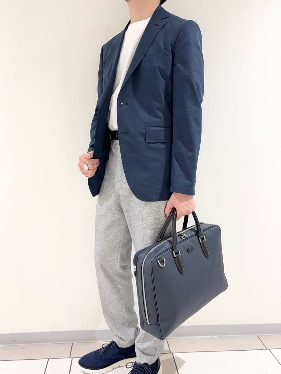 及川さんの「TAKEO KIKUCHI｜【抗菌防臭】COOL DOTS（R）ドビープリント ジャケット」を使ったコーディネート