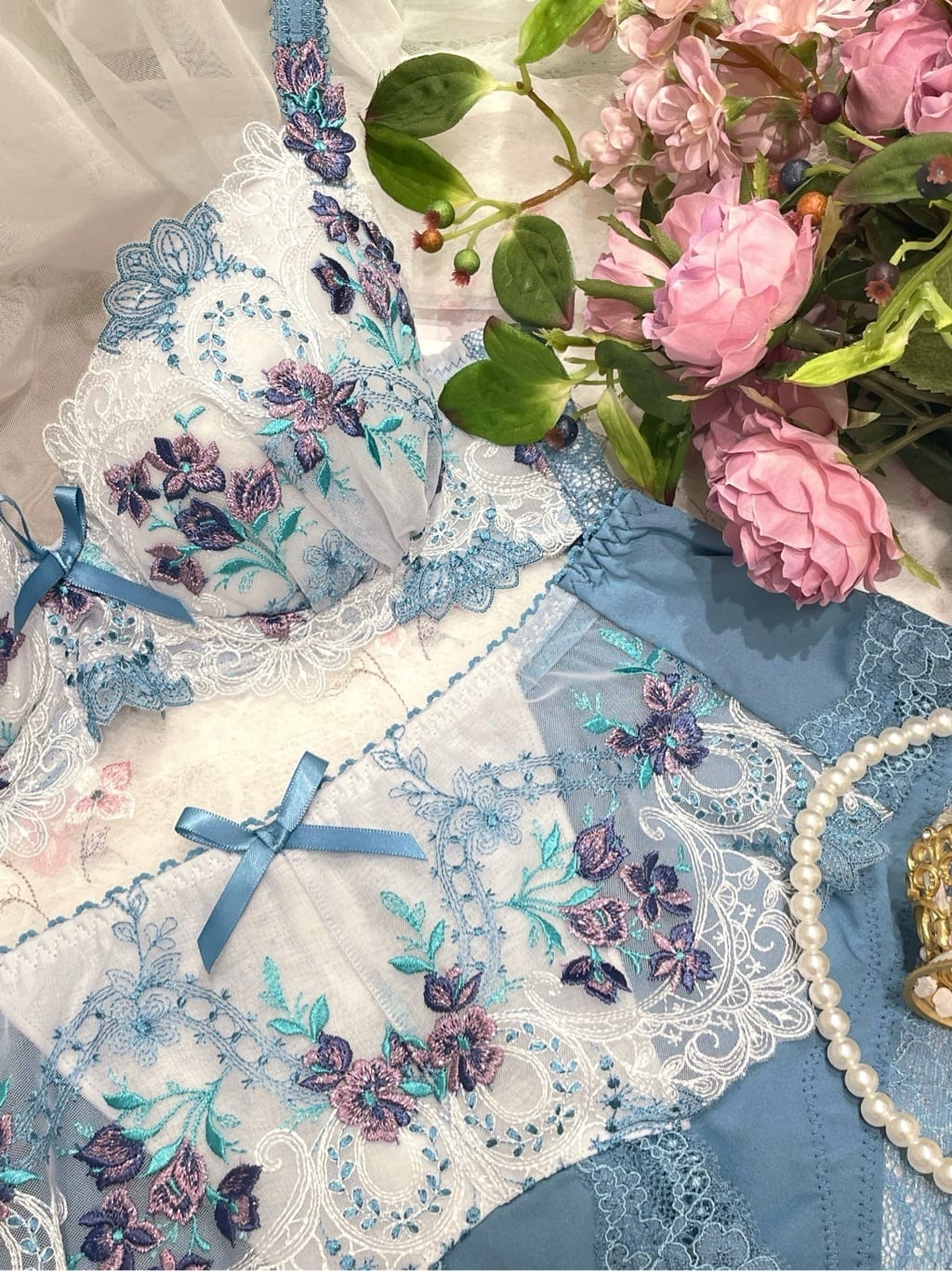 maiさんの「Risa Magli｜◆アリーシャ スリップ」を使ったコーディネート