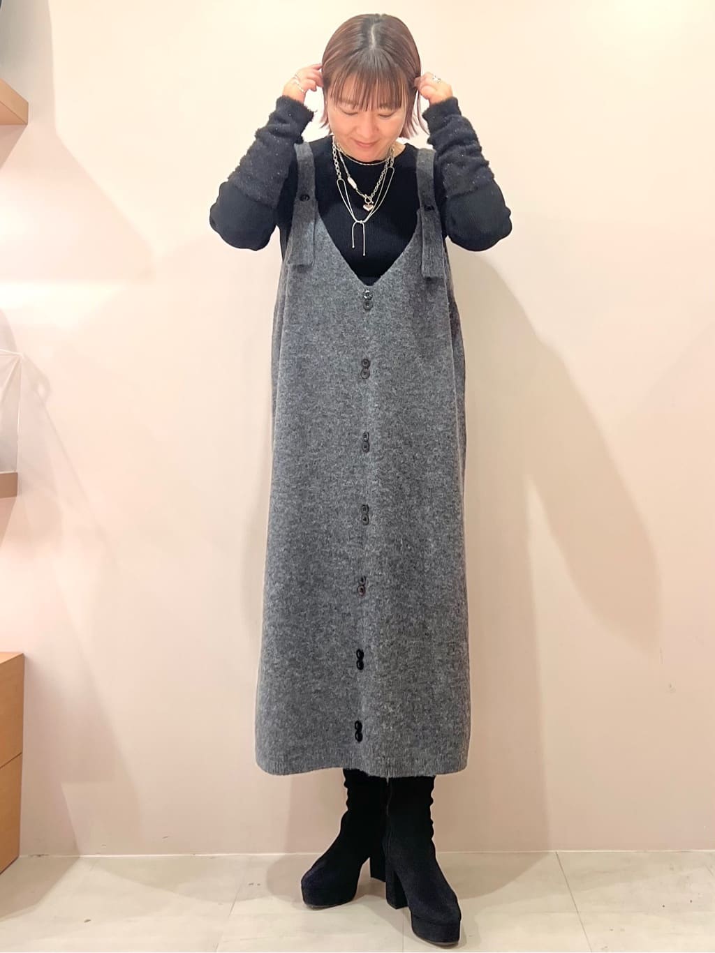 TAKAさんの「ESPERANZA｜ゆる傾斜ショートブーツ」を使ったコーディネート