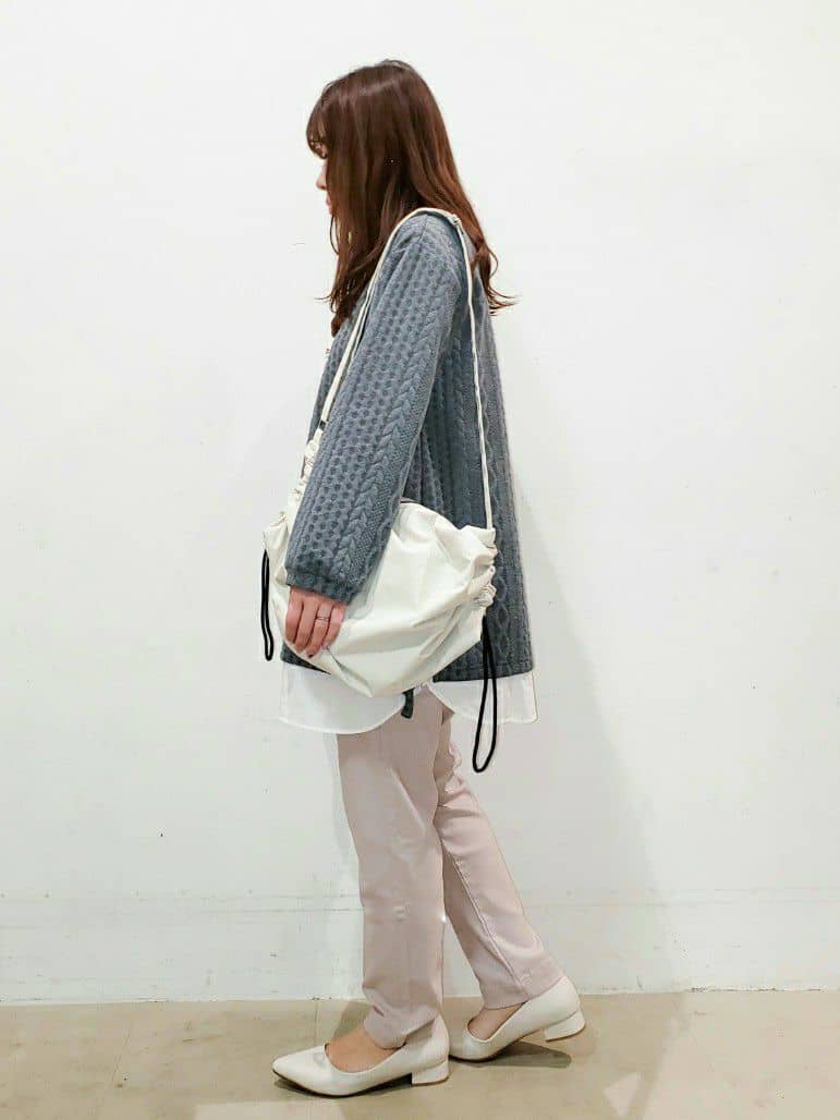TSUCHIYAさんの「SHOO･LA･RUE｜【SS-3L/無理せずスリム】 ぐんぐん伸びる イージーテーパードパンツ」を使ったコーディネート
