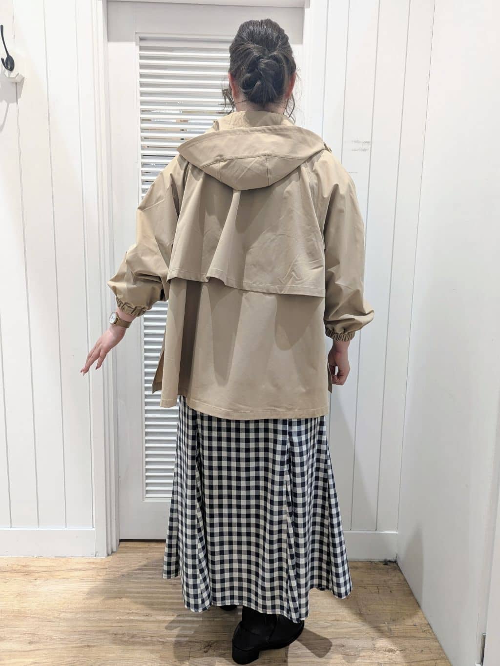 ayakaさんの「Dessin｜◆【洗える】スタッズDマーク付きクロップド丈スウェット」を使ったコーディネート
