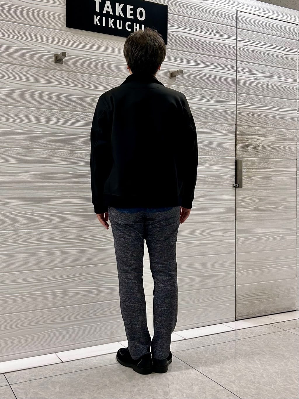 すーさんの「TAKEO KIKUCHI｜【ONOFF対応】TRダブルニット ストレッチパンツ」を使ったコーディネート