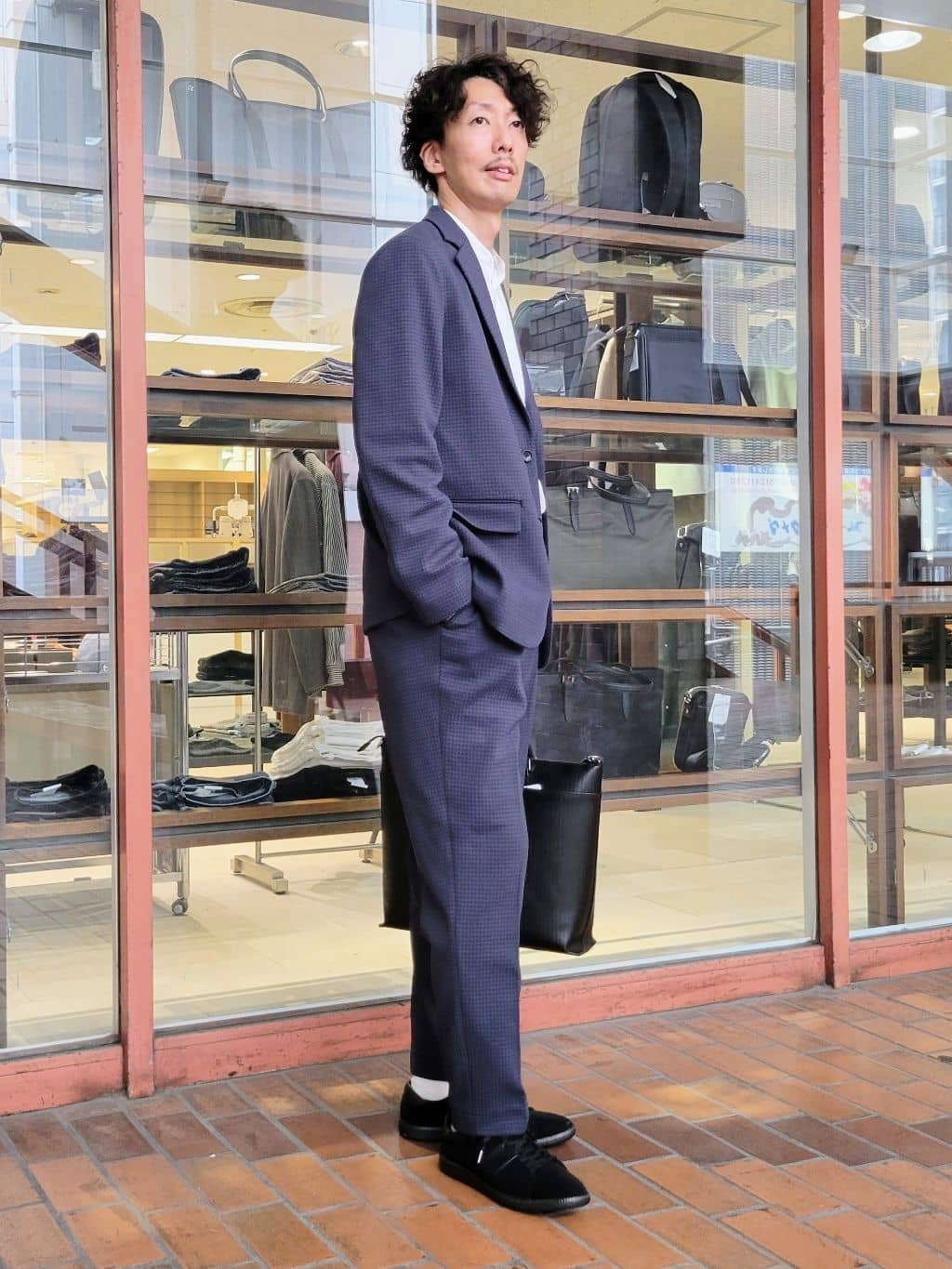 piroyaさんの「TAKEO KIKUCHI｜【抗菌防臭】クロスウィーブ ジャケット」を使ったコーディネート