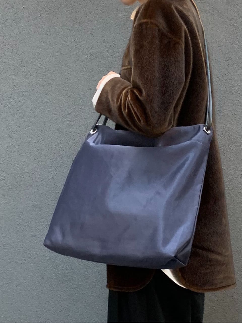Kさんの「HIROKO HAYASHI｜ENORME RASO（エノルメ ラーゾ）ショルダーバッグ」を使ったコーディネート