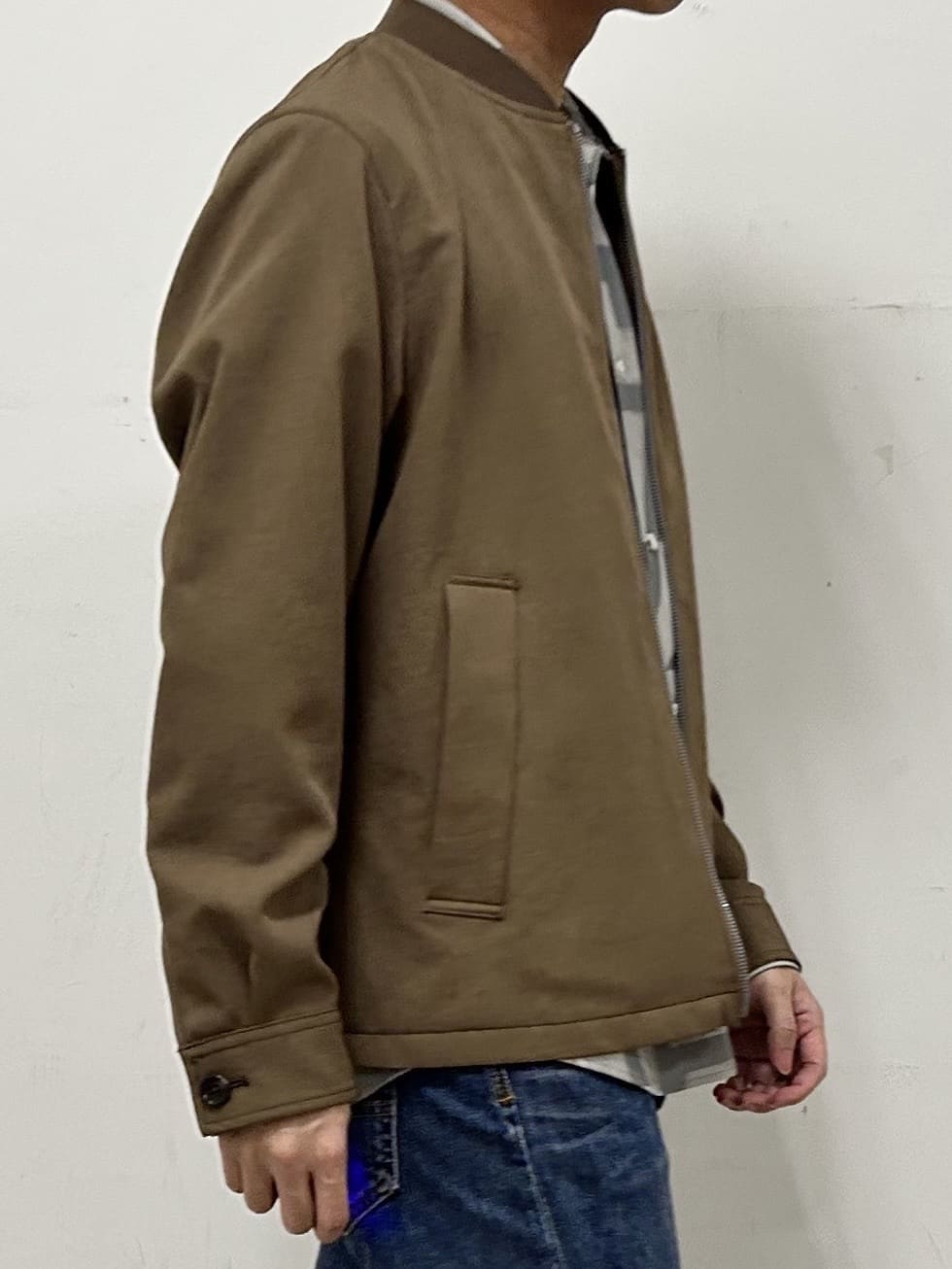 Hiroさんの「TAKEO KIKUCHI｜【モンスターストレッチ】日本製 ウォッシュド デニムパンツ」を使ったコーディネート