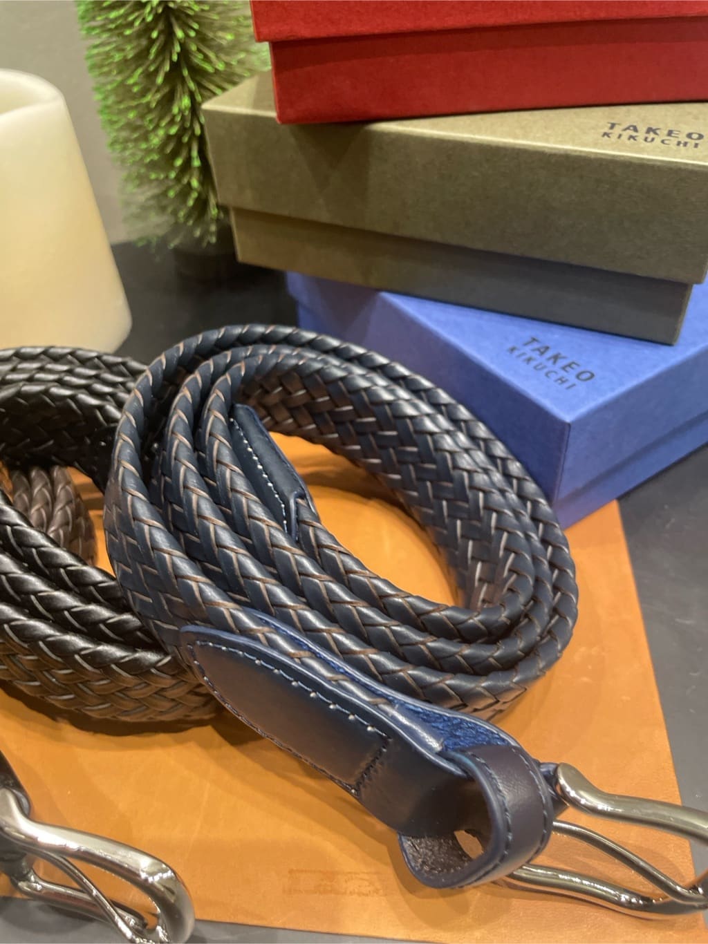 IMAIさんの「TAKEO KIKUCHI｜【GIFT】レザーメッシュベルト」を使ったコーディネート