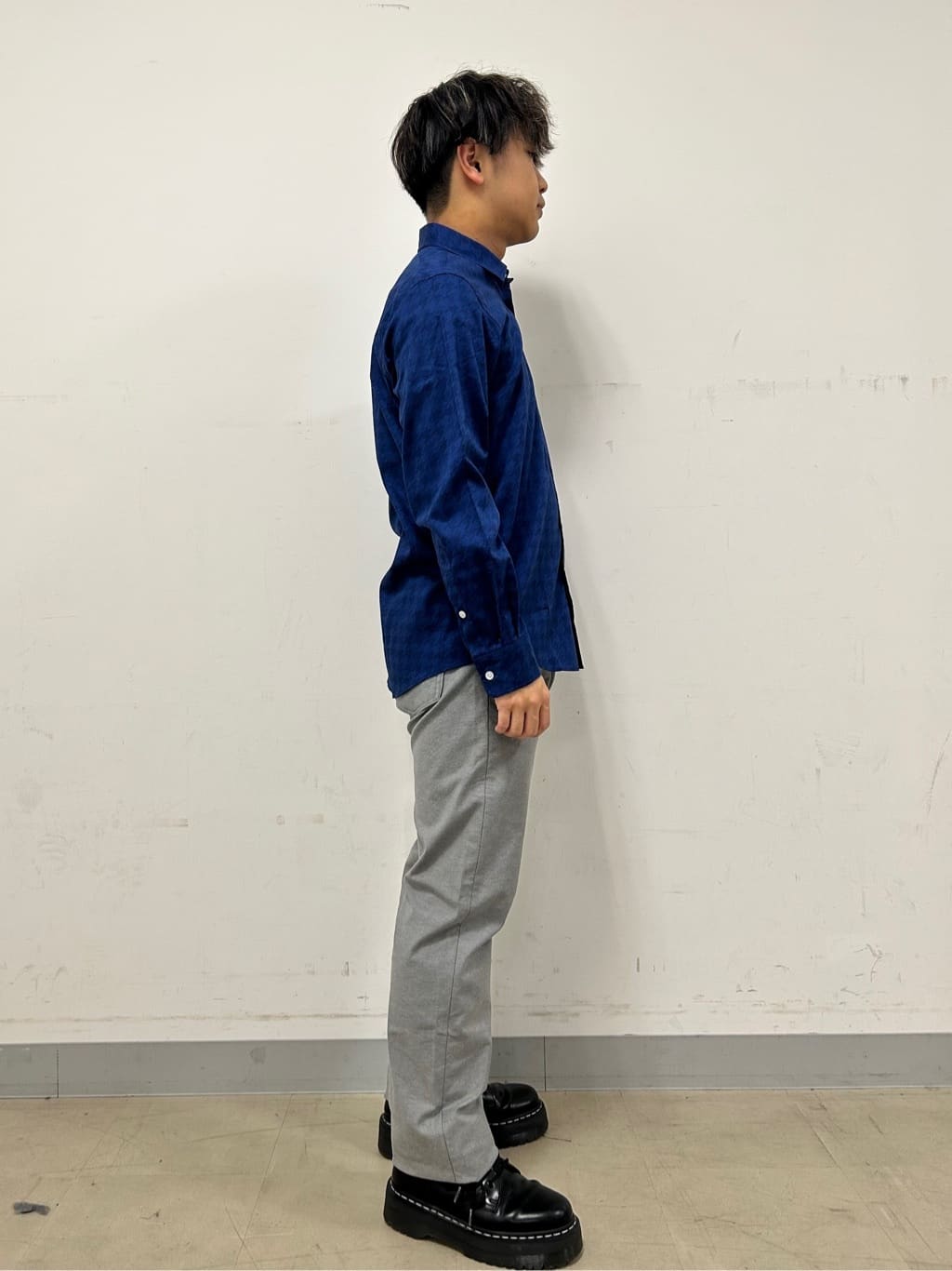 Hiroさんの「TAKEO KIKUCHI｜【Made in JAPAN】播州織 ストレッチ パンツ」を使ったコーディネート