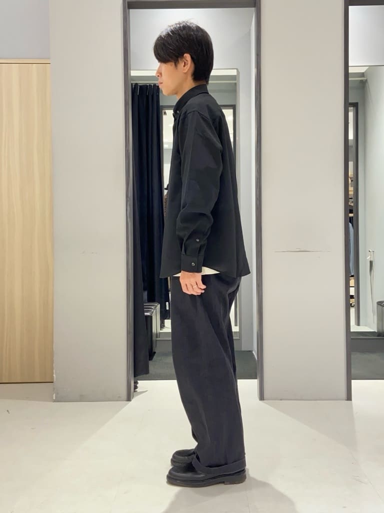 わいずみさんの「TAKEO KIKUCHI｜【撥水】ライトウェイト ボディバッグ」を使ったコーディネート