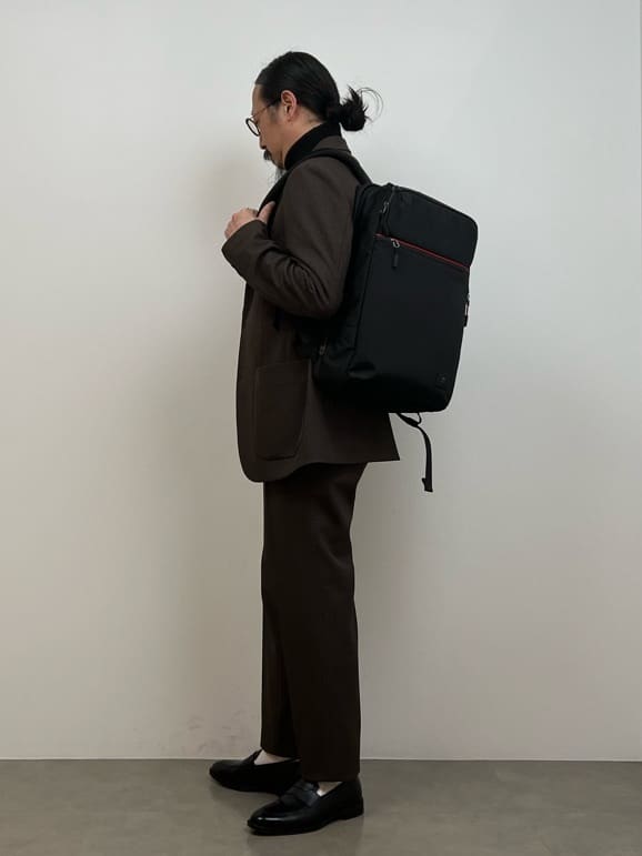 川口(髭長髪)さんの「TAKEO KIKUCHI｜コインローファー」を使ったコーディネート
