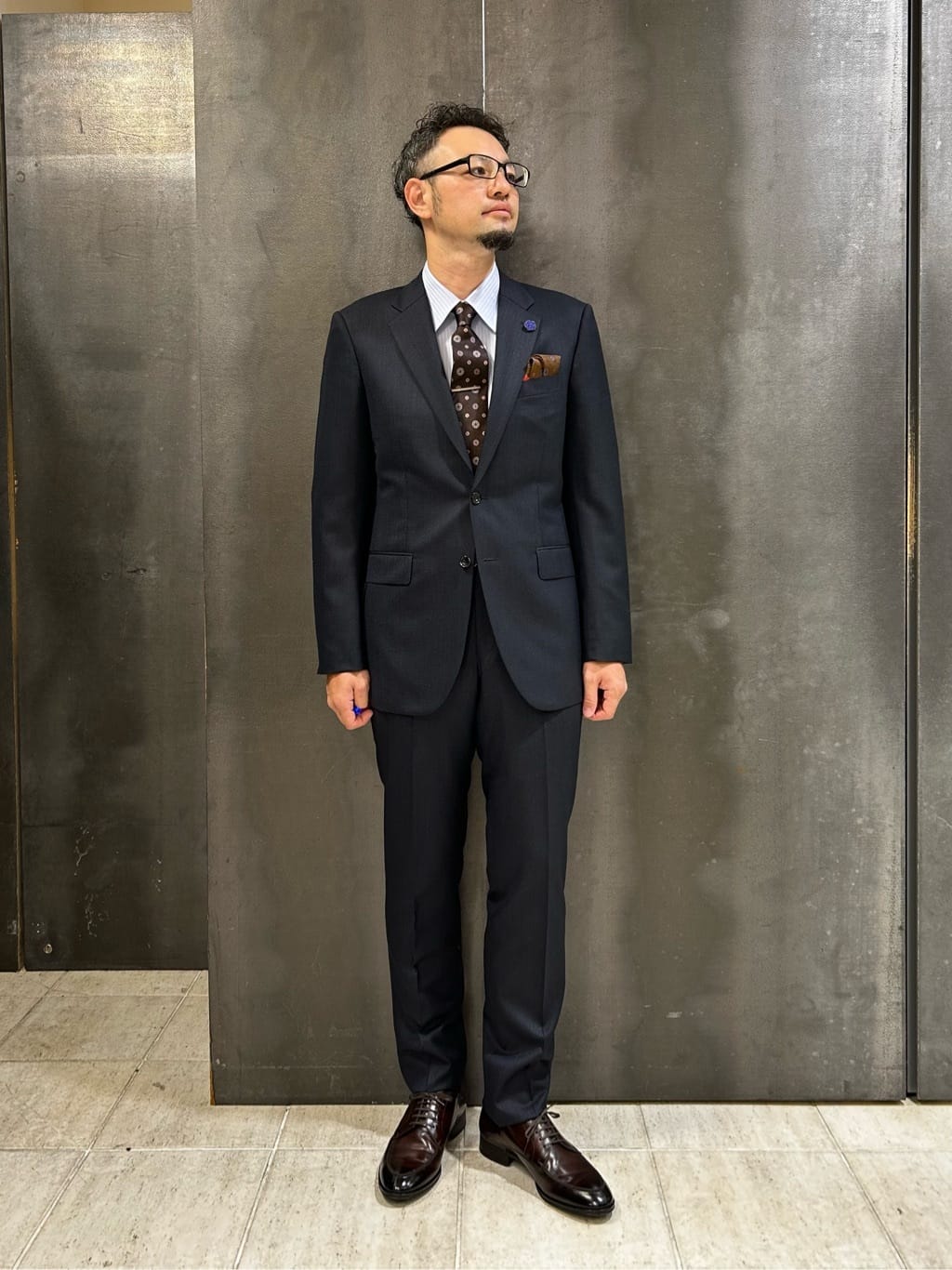 coheyさんの「TAKEO KIKUCHI｜【Made in JAPAN】矢絣（やがすり）スーツ／スリーピース対応」を使ったコーディネート