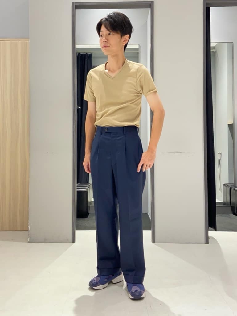 わいずみさんの「TAKEO KIKUCHI｜ハットモチーフ ジャカード ストライプ シャツ」を使ったコーディネート