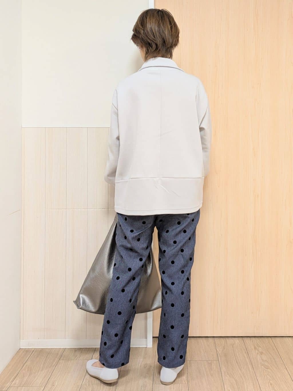 YuAさんの「SHOO･LA･RUE｜◆【S-LL】ロゴの立体感が魅力 ブラシ刺繍ロンT」を使ったコーディネート