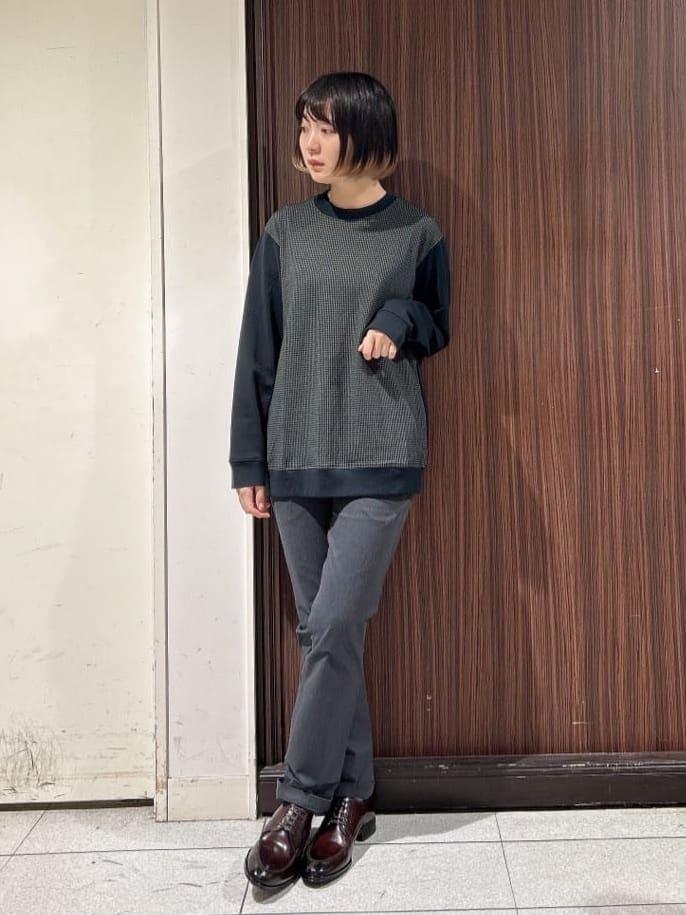 さやさんの「TAKEO KIKUCHI｜【全7サイズ&times;8色展開！】トップマルチヘリンボン パンツ」を使ったコーディネート