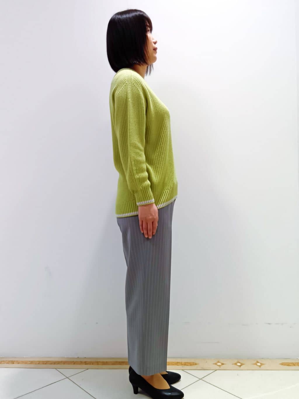 tomoさんの「Reflect｜◆【夏SALE／手洗い可／ホールガーメント（R）】ゆるシルエットニット」を使ったコーディネート