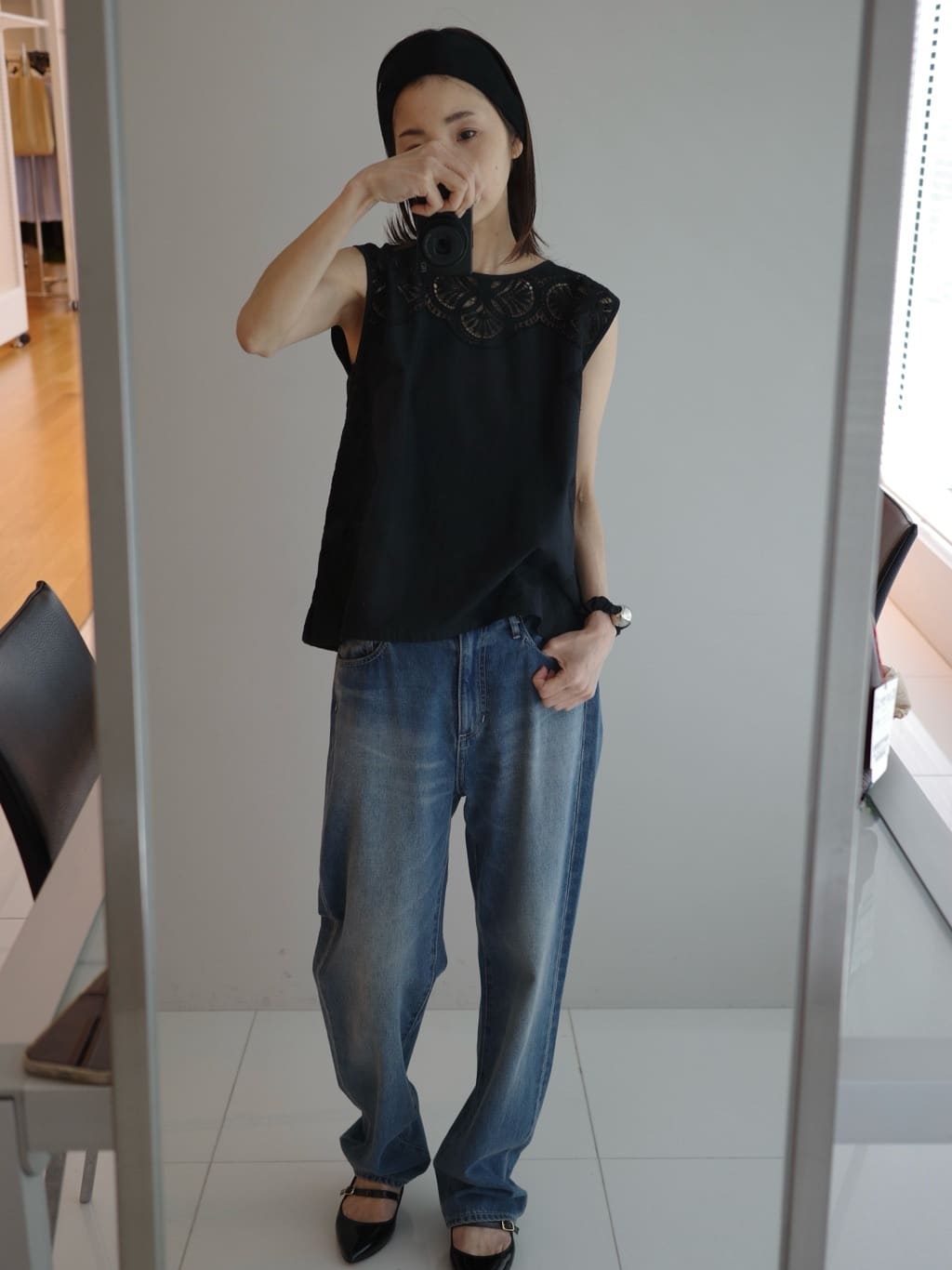 misaさんの「DRESSTERIOR｜【ウォッシャブル】テーパードコンフォートデニム」を使ったコーディネート