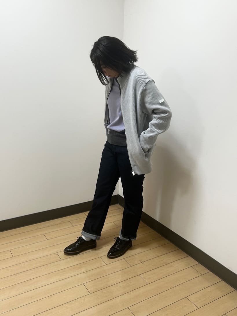 okaさんの「TAKEO KIKUCHI｜【モンスターストレッチ】日本製 ワンウォッシュ デニムパンツ」を使ったコーディネート