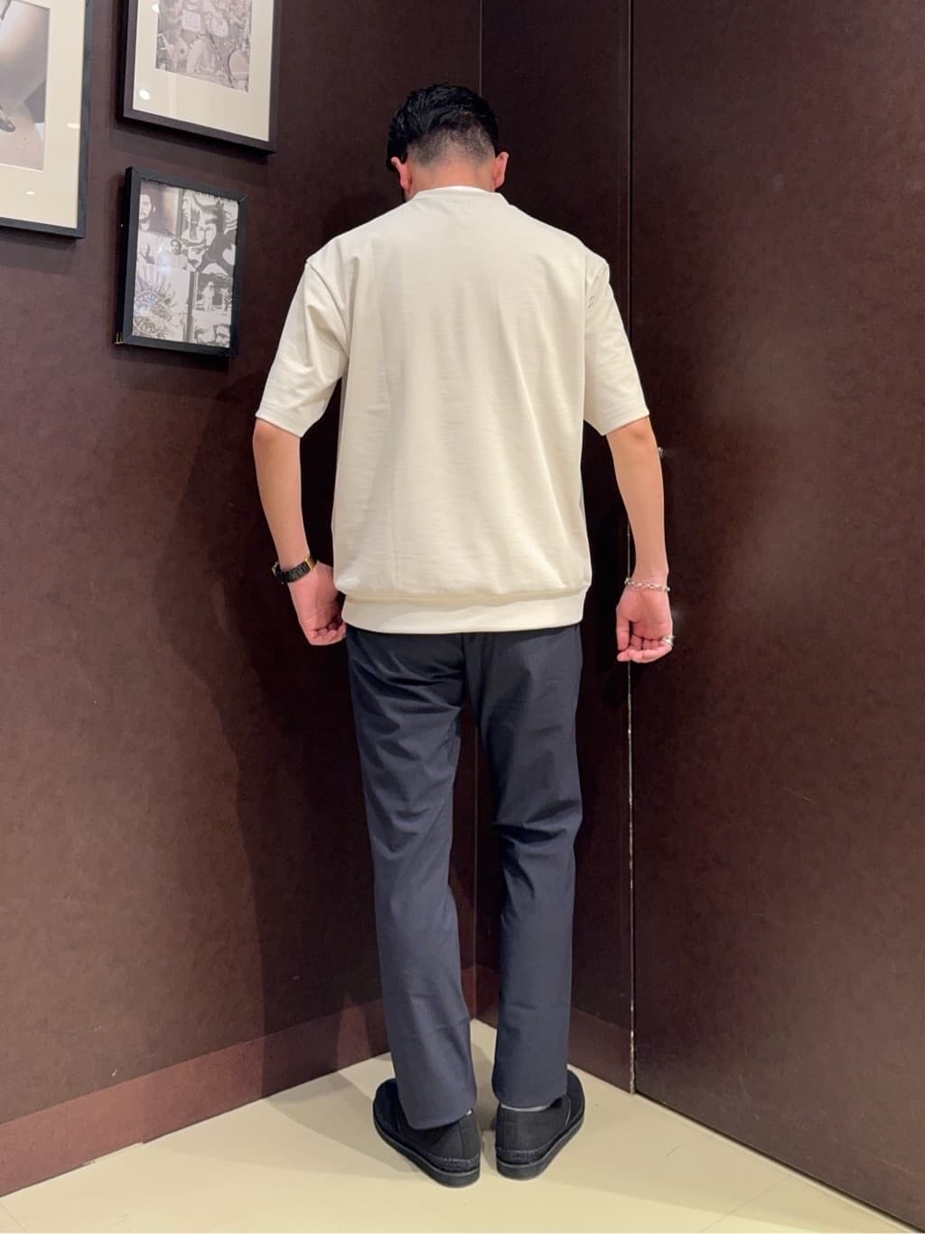 shuheiさんの「TAKEO KIKUCHI｜◆サイドゴアウエスト ストレートパンツ」を使ったコーディネート
