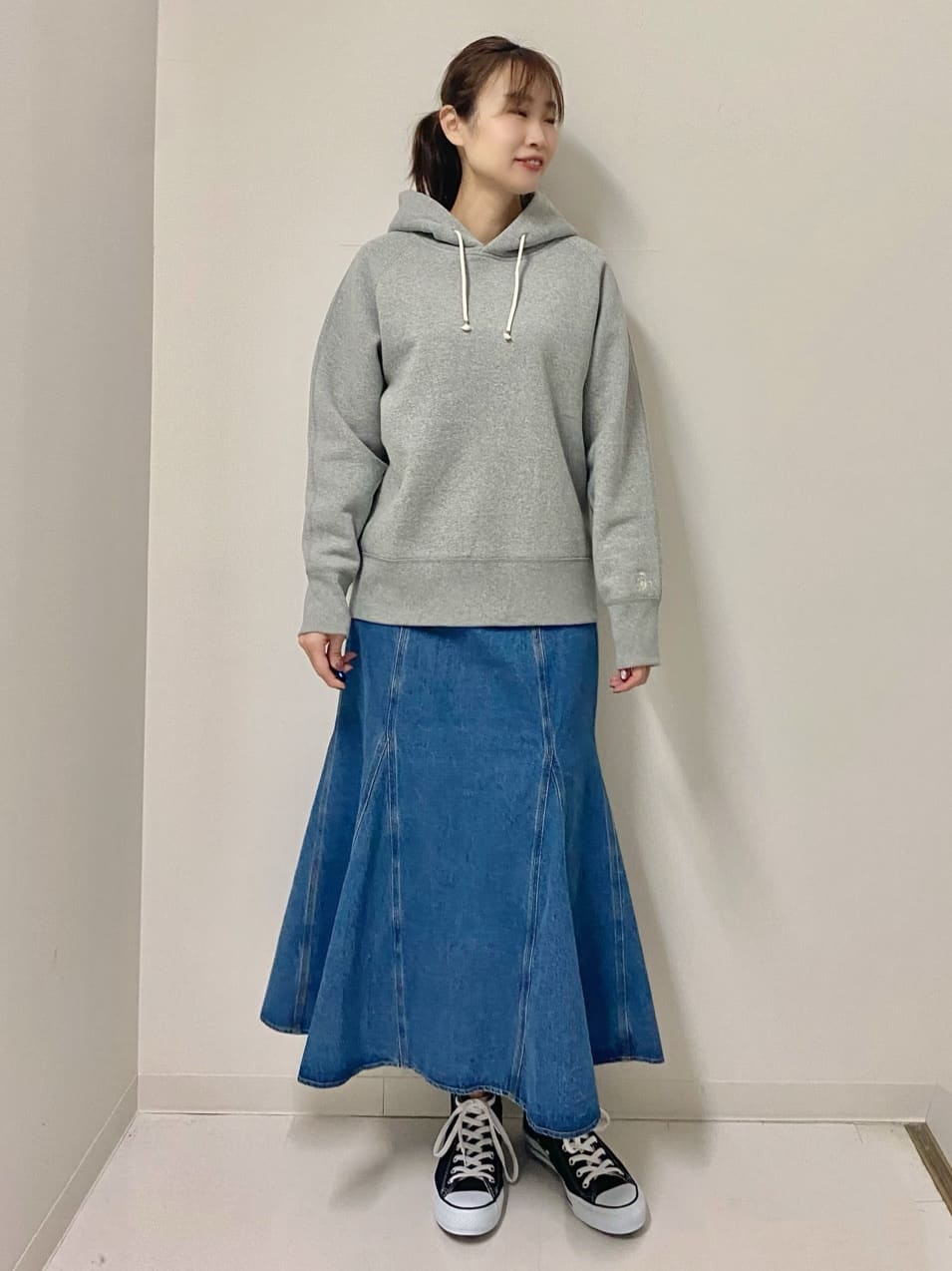 Junさんの「Dessin｜【ユニセックス・日本製・洗える】吊り裏毛フーデッドスウェット」を使ったコーディネート