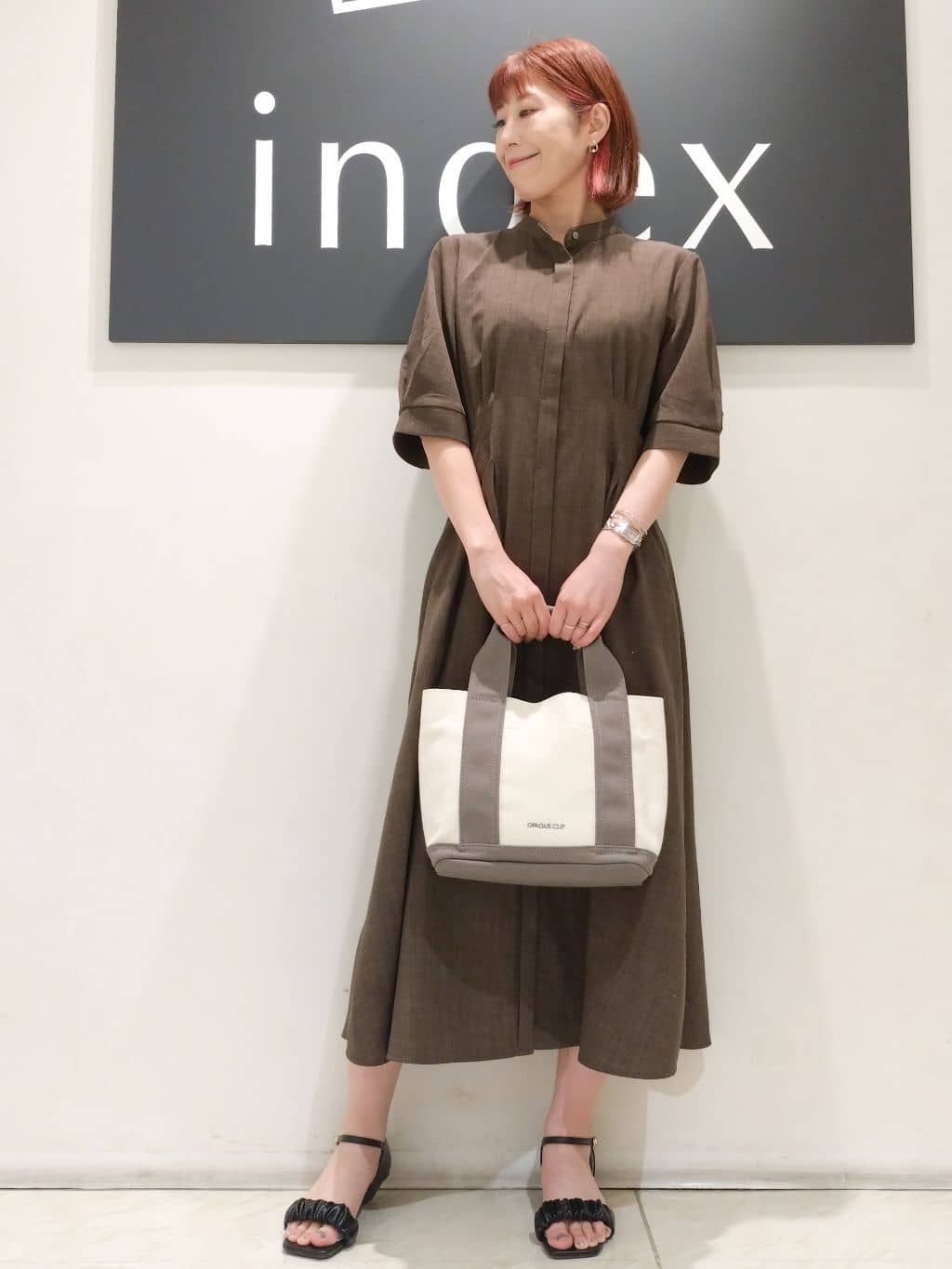 n.さんの「index｜◆【2WAY／多ポケット】3層セパレートミドルトートバッグ」を使ったコーディネート