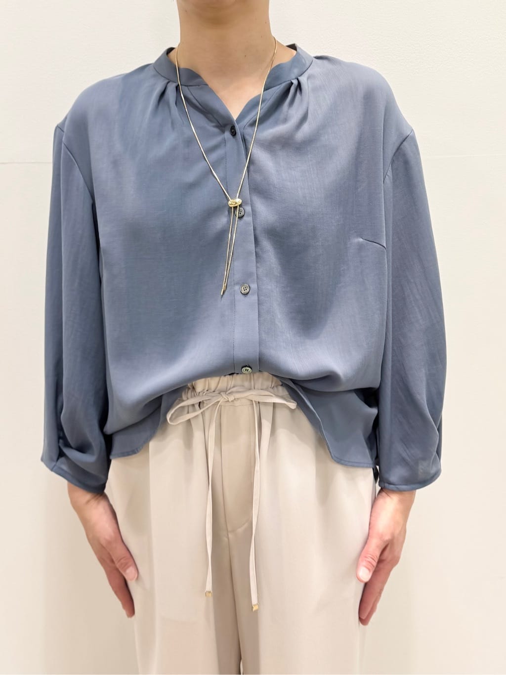 koyaさんの「Reflect｜◆【マシンウォッシュ可／セットアップ可】スリーブディティールブラウス」を使ったコーディネート