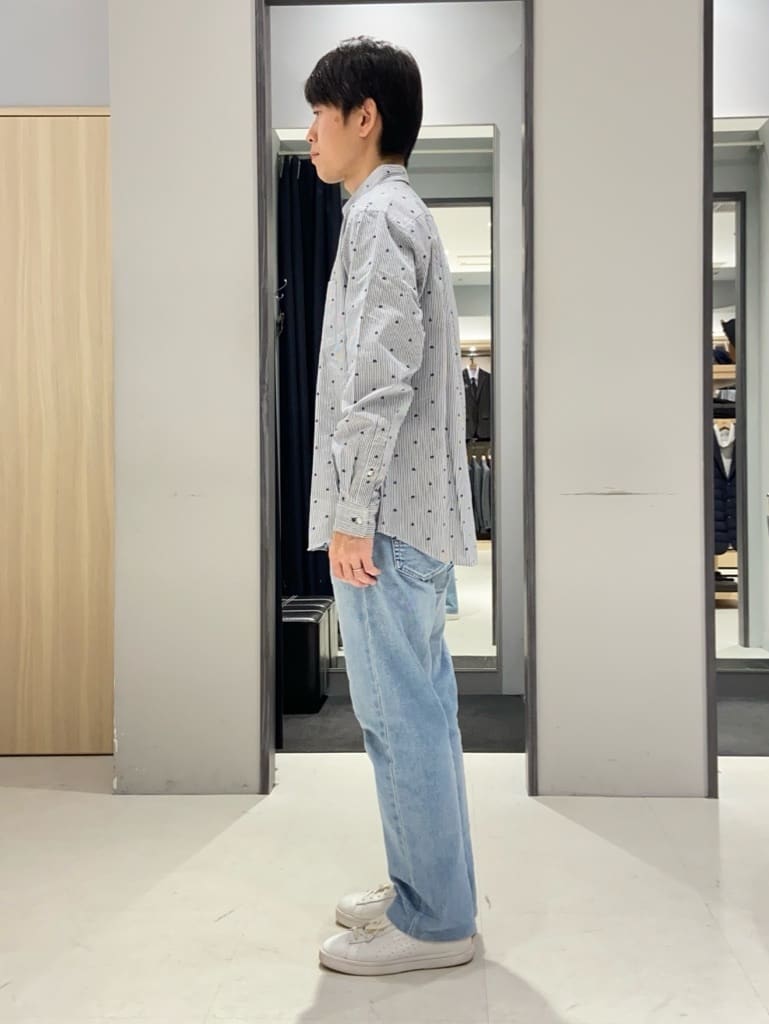 わいずみさんの「TAKEO KIKUCHI｜【ウールカシミヤブレンド】ビーバー調 スタンドカラー コート」を使ったコーディネート