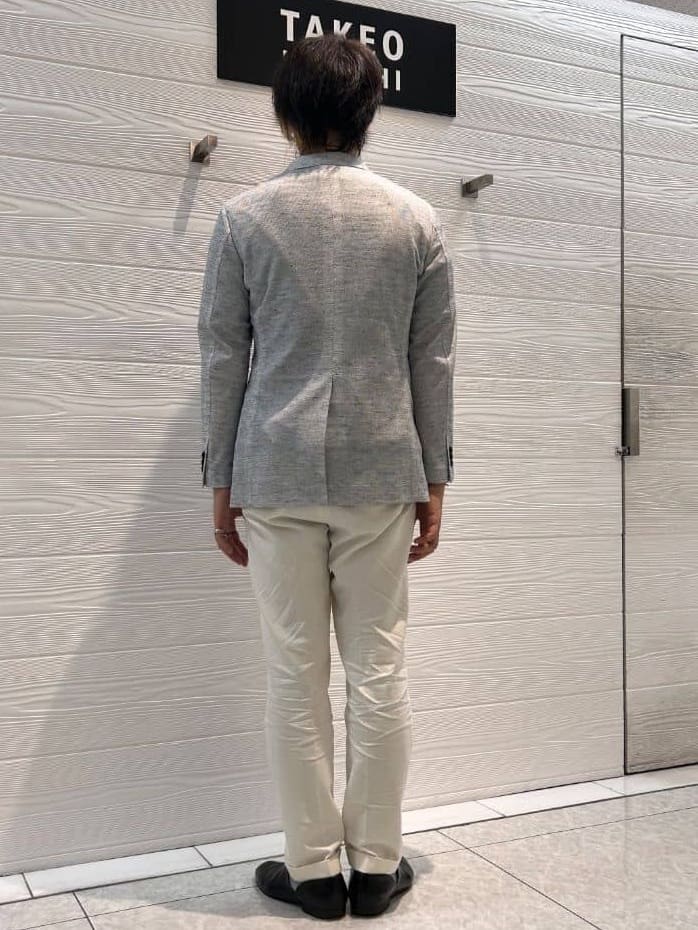 井出恭輔さんの「TAKEO KIKUCHI｜【尾州織】リネンブレンド メッシュ ジャケット」を使ったコーディネート