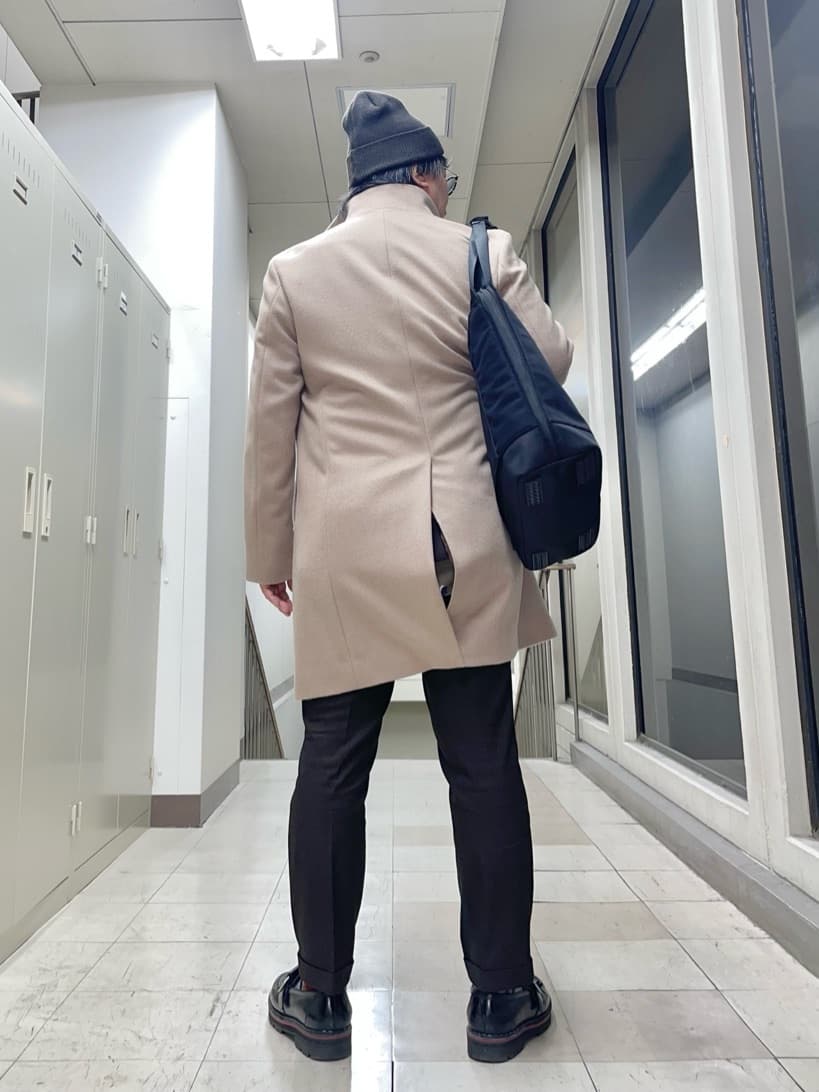 MAKOTO AIさんの「TAKEO KIKUCHI｜【ウールカシミヤブレンド】ビーバー調 スタンドカラー コート」を使ったコーディネート