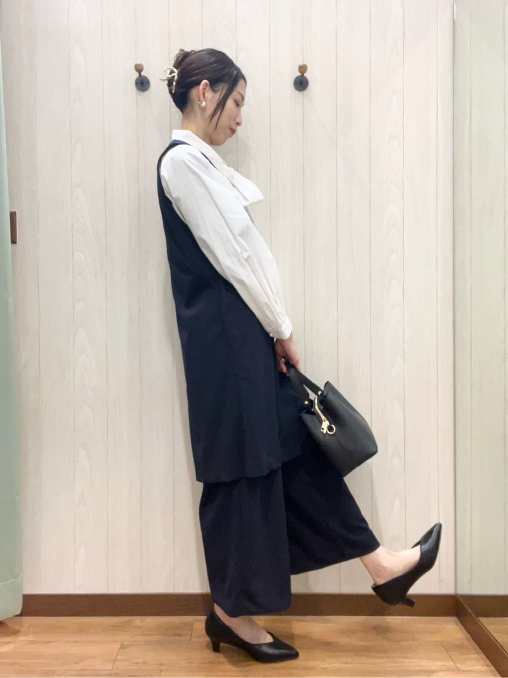 カンチャンさんの「SHOO･LA･RUE｜◆【洗える/S-3L/セットアップ可】セレモニーや通勤にも カットジョーゼット ジレ」を使ったコーディネート