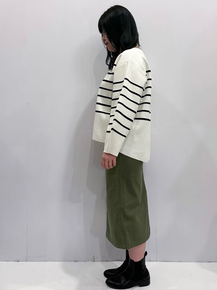 momoさんの「OPAQUE.CLIP｜オーガニックコットン混 ベイカースカート【洗濯機洗い可／ストレッチ】」を使ったコーディネート