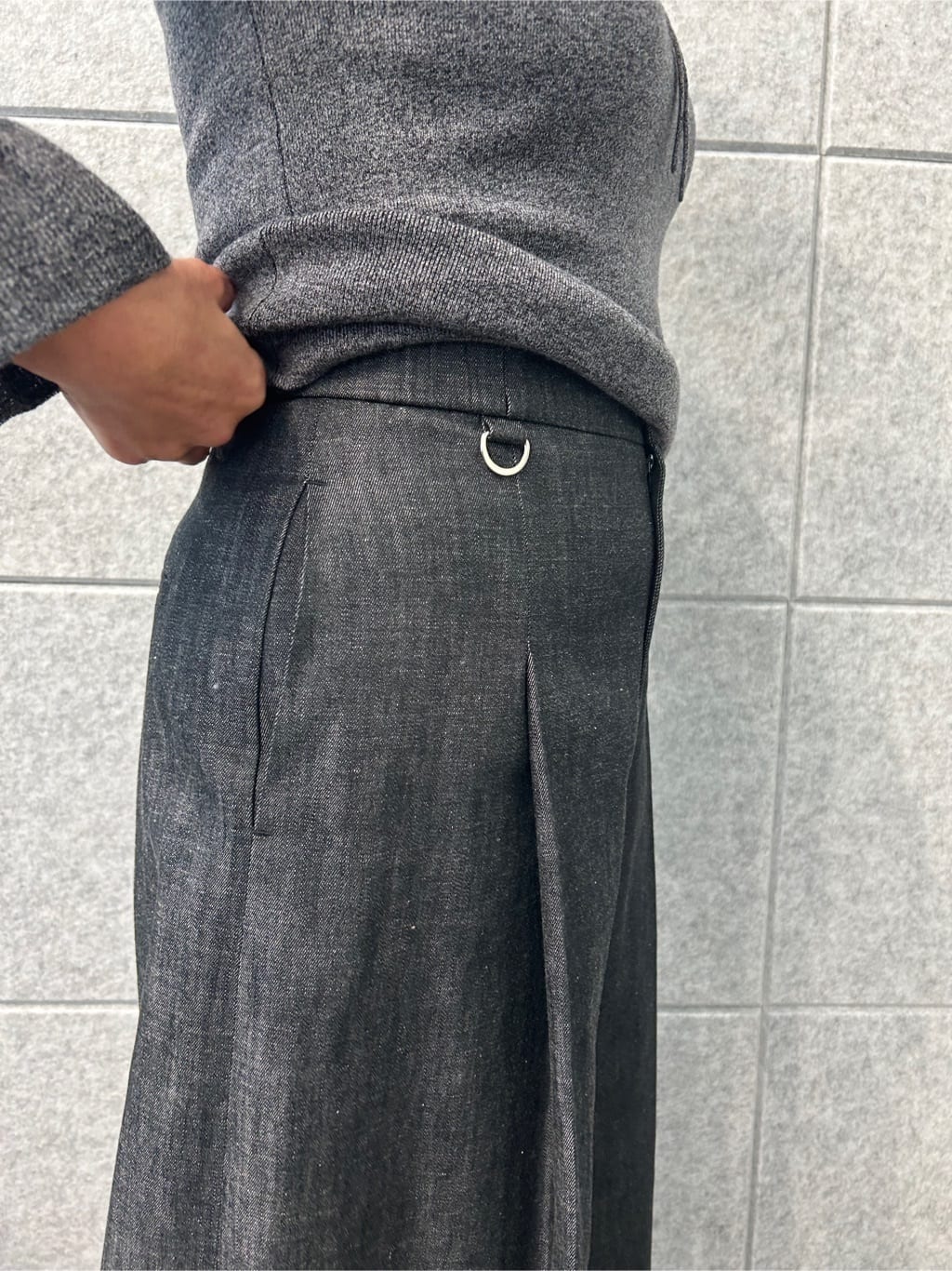 yukoさんの「CODE A｜gathered sleeves knit」を使ったコーディネート