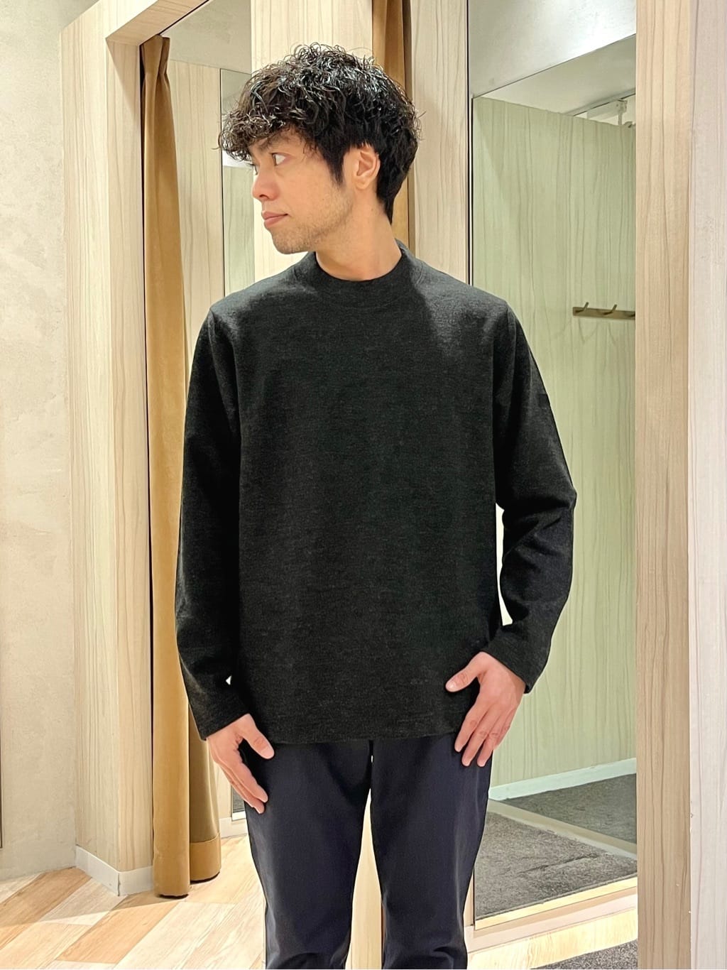 URAさんの「TAKEO KIKUCHI｜【ウールカシミヤブレンド】ビーバー調 スタンドカラー コート」を使ったコーディネート