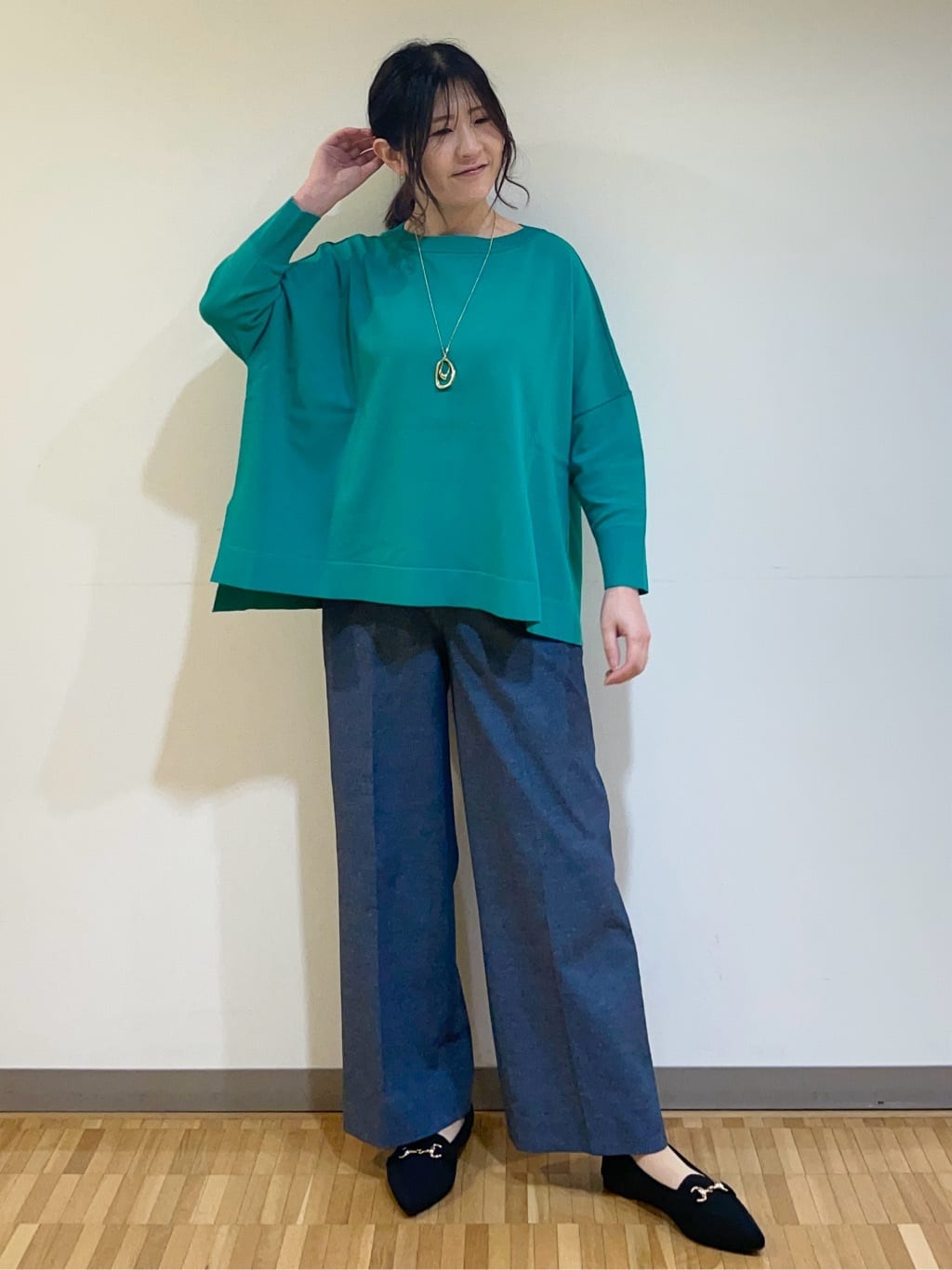フナキさんの「UNTITLED｜◆ビッグトップネックレス」を使ったコーディネート