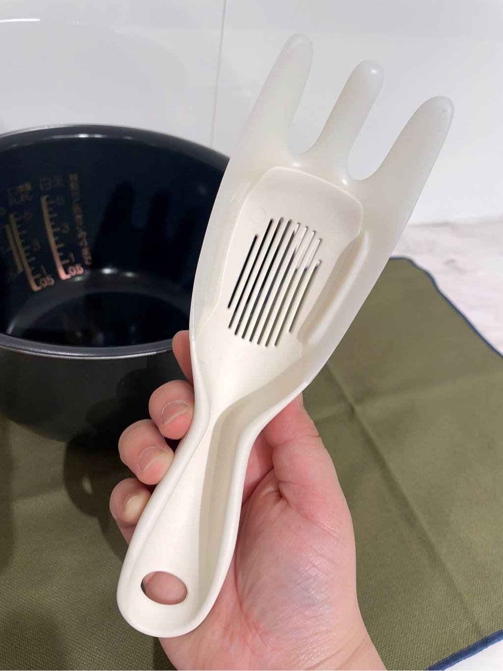 まのちゃんさんの「212 KITCHEN STORE｜極 お米とぎ WH ＜marna マーナ＞」を使ったコーディネート