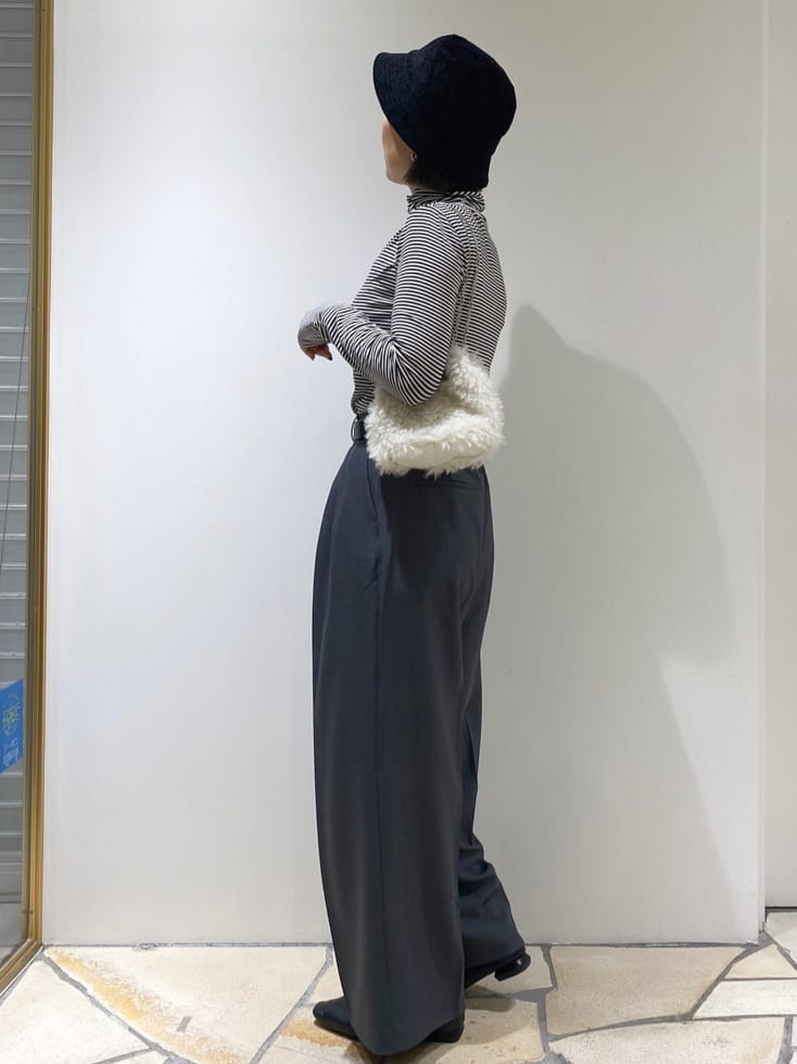 rieさんの「index｜スクエアバックルワイドベルト」を使ったコーディネート